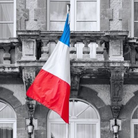 Γαλλική σημαία σε ένα δημαρχείο