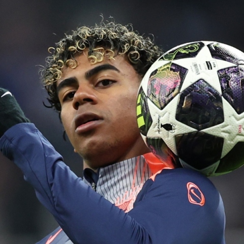 Ξέσπασμα Γιαμάλ εναντίον οπαδών: Φαίνεστε αμόρφωτοι και ρατσιστές