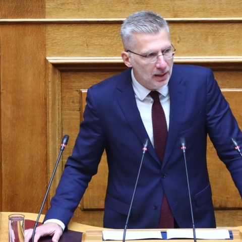 Άκης Σκέρτσος: Κοινωνία πολιτών ή πελατών; Χωρίς δεύτερη σκέψη με την κοινωνία των πολιτών