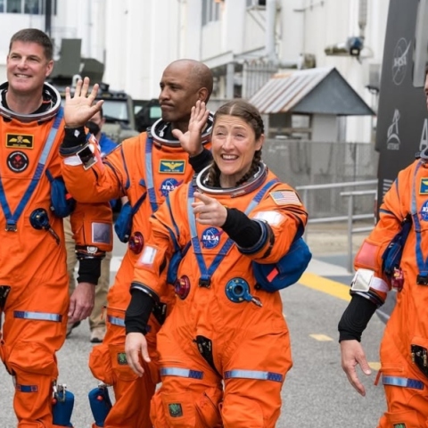 «Γράψατε ιστορία – Είστε πρωτοπόροι»: Τα συγχαρητήρια Τραμπ προς τους αστροναύτες του Artemis II