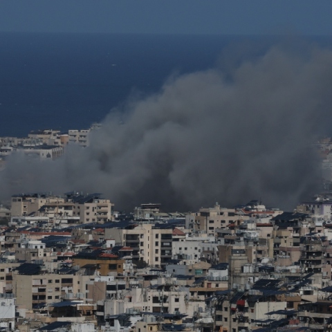 Ήδη τρίζει η εκεχειρία ΗΠΑ-Ιράν: Κουβέιτ και Εμιράτα αναφέρουν ότι δέχτηκαν επίθεση 