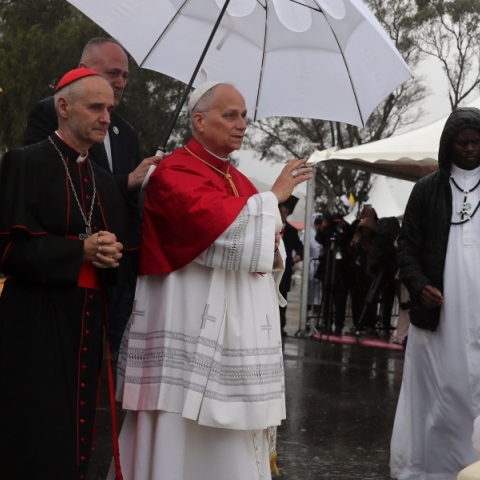 Αλγερία: Διπλή επίθεση αυτοκτονίας κατά τη διάρκεια επίσκεψης του Πάπα	