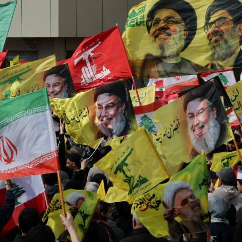 Οπαδοί της Χεζμπολάχ σε διαδήλωση στη Βηρυτό