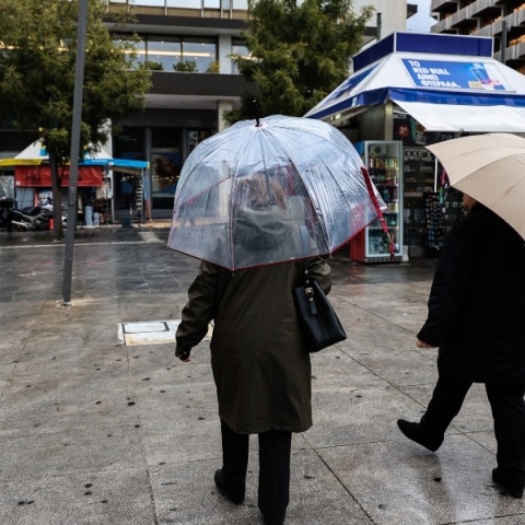 Καιρός αύριο: Βροχές και αφρικανική σκόνη στο μεγαλύτερο μέρος της χώρας