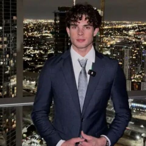 O influencer του looksmaxxing Clavicular νοσηλεύτηκε μετά από ύποπτη υπερβολική δόση σε livestream