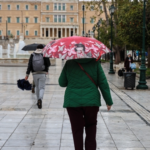 Καιρός: Λασποβροχές και πτώση της θερμοκρασίας για αύριο Παρασκευή