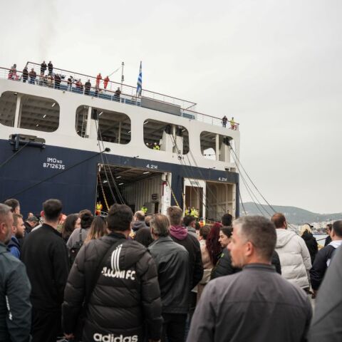 Αποκλεισμός λιμανιού της Μυτιλήνης από κτηνοτρόφους της Λέσβου