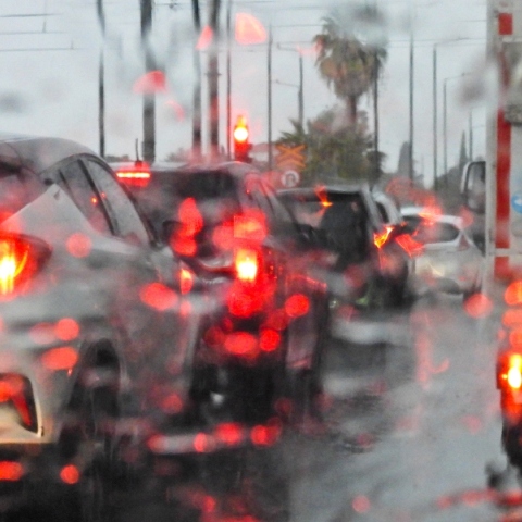 Καιρός αύριο: Βροχές και καταιγίδες σε κεντρική Ελλάδα, Σποράδες, Εύβοια και ΒΑ Αιγαίο