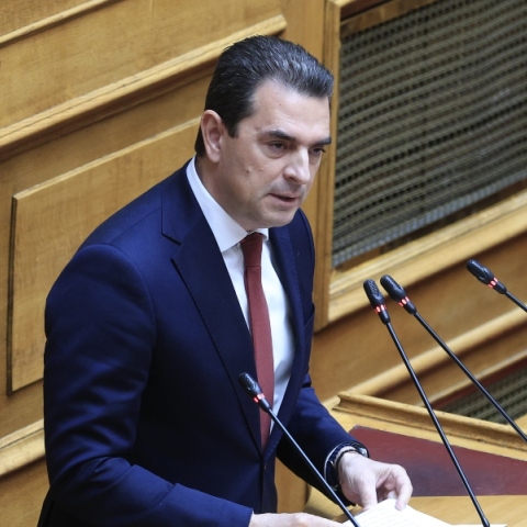 Σκρέκας: Ζητώ άρση της ασυλίας μου ώστε η υπόθεση να οδηγηθεί τάχιστα στην δικαιοσύνη