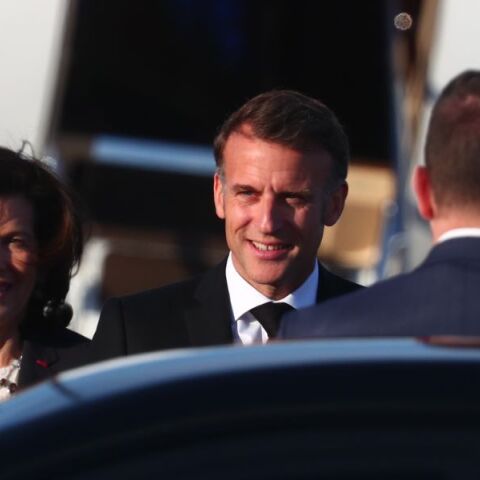 «Πάτησε» Ελλάδα ο Μακρόν - Φωτογραφίες από την άφιξη του Γάλλου προέδρου