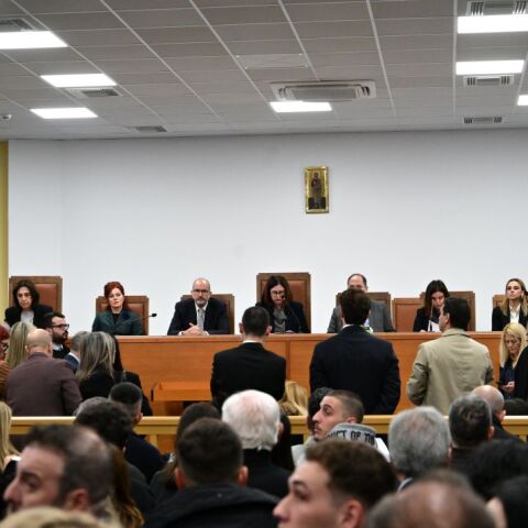 To δικαστήριο για το σιδηροδρομικό δυστύχημα στα Τέμπη