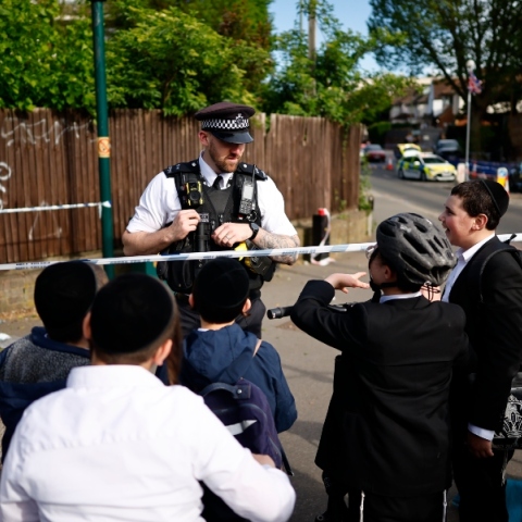 Βρετανία: Επιπλέον μέτρα για την προστασία της εβραϊκής κοινότητας μετά από την επίθεση στο Λονδίνο	