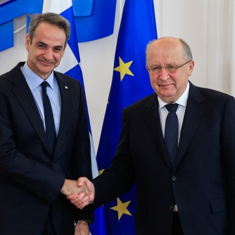 Μητσοτάκης προς Κουμπίλιους: Η άμυνα είναι ευρωπαϊκό δημόσιο αγαθό και απαιτεί κοινό δανεισμό	