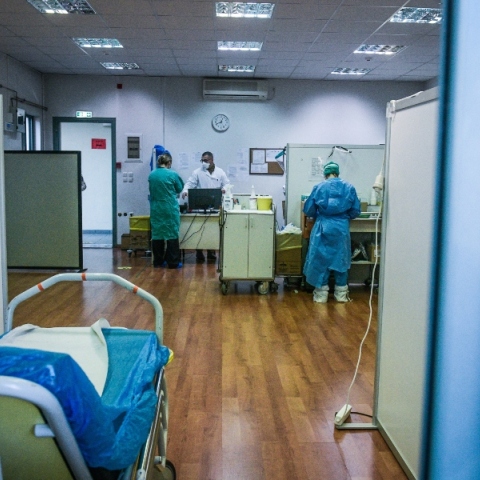 Υπ. Υγείας: Στους επόμενους 4 μήνες θα έχουν προσληφθεί και οι 3.000 νέοι επικουρικοί εργαζόμενοι στο ΕΣΥ
