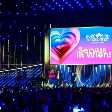 Ημιτελικός Eurovision 2026: Η Βίκυ Λέανδρος τραγούδησε το «L'amour Est Bleu» μετά από 59 χρόνια