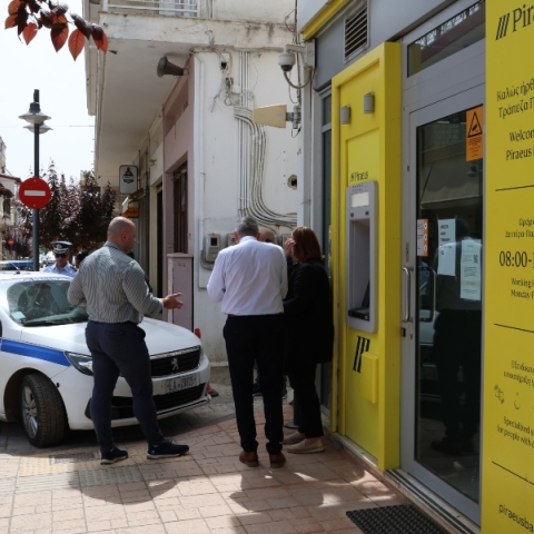 Πώς δρούσε η εγκληματική οργάνωση που λήστεψε τράπεζα στην Τιθορέα - Η ανακοίνωση της από ΕΛΑΣ