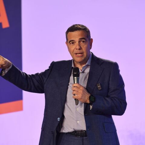 Κυβέρνησης σε Τσίπρα για τα κόκκινα δάνεια: «Τα βίντεο ξεχνιούνται, οι υπογραφές μένουν»