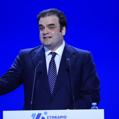 Πιερρακάκης στο συνέδριο της ΝΔ: Οι μεγάλες παρατάξεις νικούν όταν κοιτούν τον ορίζοντα της χώρας 