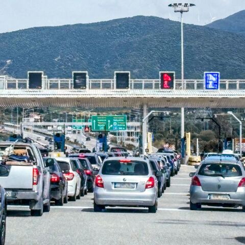Αγίου Πνεύματος: Χωρίς σοβαρά προβλήματα η επιστροφή των εκδρομέων