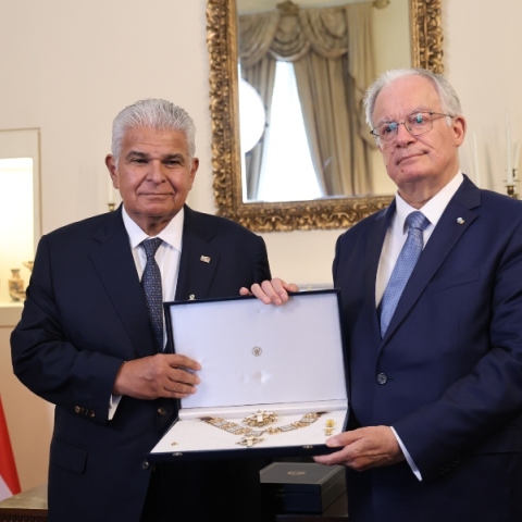 Συνάντηση Τασούλα με τον Πρόεδρο του Παναμά Χοσέ Ραούλ Μουλίνο 