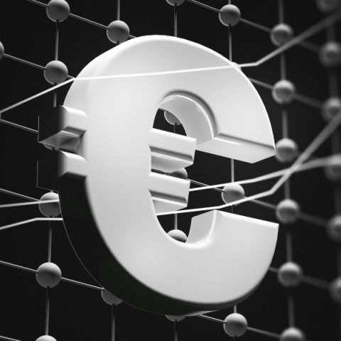 Εντός του 2027 η πιλοτική εφαρμογή του ψηφιακού ευρώ