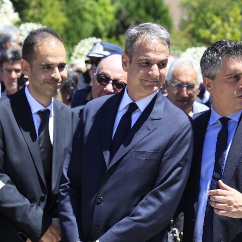 Ο επικήδειος Μητσοτάκη στην κηδεία Ταγαρά: «Θρηνώ έναν προσωπικό φίλο και έναν πολύτιμο συνεργάτη»