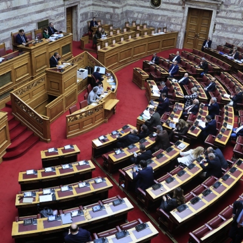 Δημοσκόπηση Metron Analysis: Στο 28,5% η ΝΔ, 15,2% για την ΕΛΑΣ - Εκτός ο ΣΥΡΙΖΑ - Εννιακομματική Βουλή