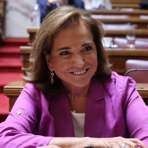 Ντ. Μπακογιάννη: Τραυματική και απολύτως καταστροφική η εμπειρία του δημοψηφίσματος του 2015	