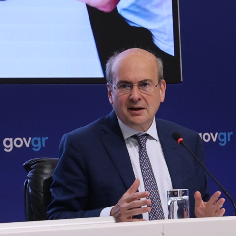 Κ. Χατζηδάκης: Κεντροδεξιά που δίνει λύσεις, όχι κεντροδεξιά της νοσταλγίας