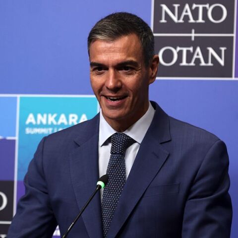 Politico: Πρόταση από την Ισπανία για δανεισμό από την Κομισιόν 850 δισ. ευρώ τον χρόνο εκ μέρους των «27»