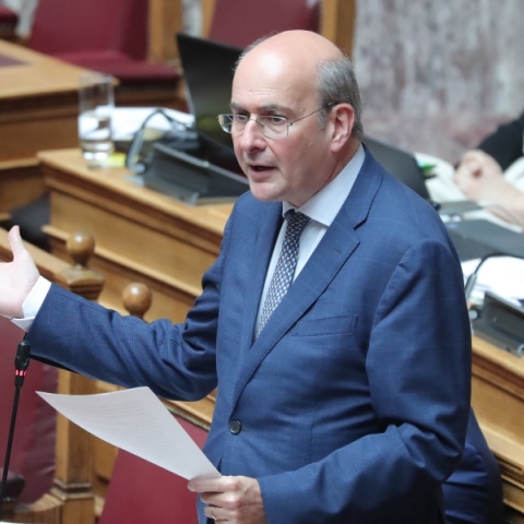 Χατζηδάκης: Τέλος σε «ιστορίες καθημερινής τρέλας» για τα ακίνητα - 4 πρωτοβουλίες για ένα πιο φιλικό κράτος 