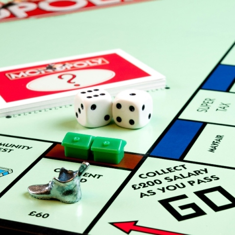 Το Monopoly γίνεται reality στο Netflix – 12 παίχτες θα διεκδικήσουν έπαθλο 2 εκατ. δολαρίων