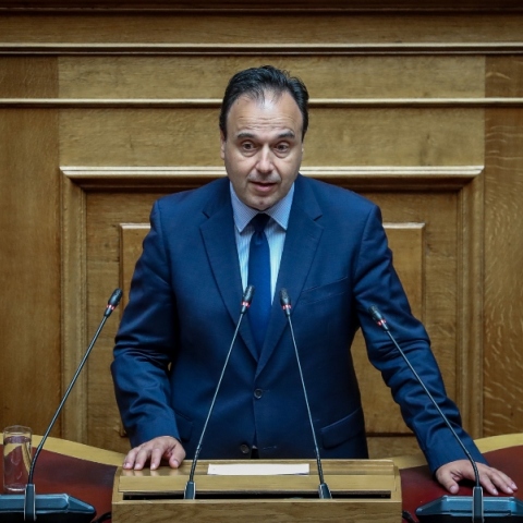 Υπερψηφίστηκε το νομοσχέδιο για το Εθνικό Πλαίσιο του Κανονισμού για την Τεχνητή Νοημοσύνη