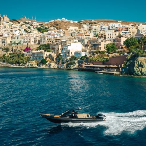 Η Σύρος στην 4η θέση παγκοσμίως στη νέα λίστα «2026 Island Hot List» της Expedia	