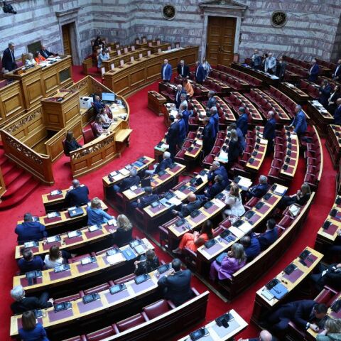 Νομοσχέδιο ΕΥΔΑΠ - ΕΥΑΘ: Απορρίφθηκε η ένσταση αντισυνταγματικότητας του ΠΑΣΟΚ