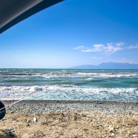 Αίθριος ο καιρός σήμερα σε όλη τη χώρα με μικρή εξασθένηση των ανέμων