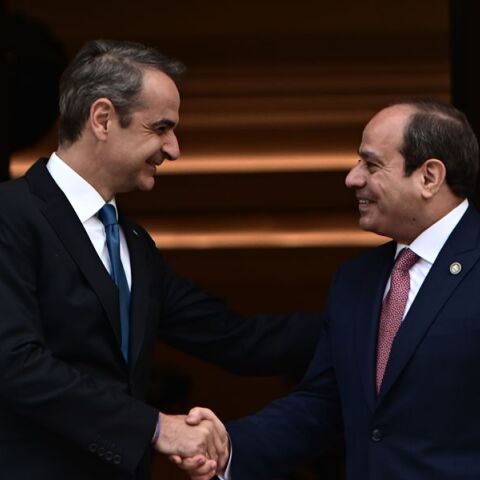 Τηλεφωνική επικοινωνία Μητσοτάκη - Αλ Σίσι - H Αίγυπτος έτοιμη να στείλει βοήθεια για τις πυρκαγιές