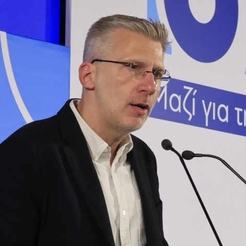 Άκης Σκέρτσος: «Η κυβέρνηση δεν πανηγυρίζει. Γνωρίζει ότι η μάχη για την ενίσχυση του διαθέσιμου εισοδήματος συνεχίζεται καθημερινά»