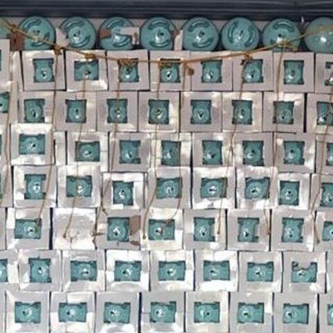 ΑΑΔΕ: Σχεδόν 1.300 φιάλες παράνομου φρέον κατασχέθηκαν σε τελωνεία