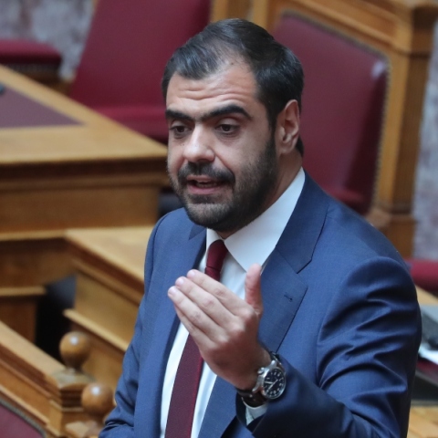 Απάντηση Μαρινάκη για συνέντευξη Τσίπρα: Στην αρχή νομίσαμε ότι πρόκειται για καλοκαιρινή επιθεώρηση