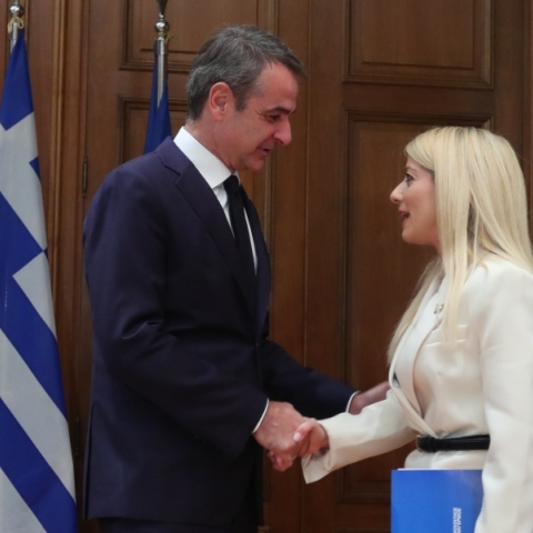 Κύπρος: Η Ελλάδα μάς δείχνει τον δρόμο - Ο Μητσοτάκης βάζει στη σωστή βάση την ηλεκτρική διασύνδεση 