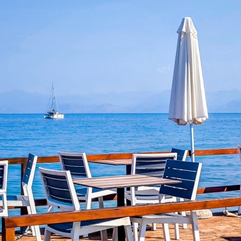 Καιρός αύριο: Η θερμοκρασία θα φτάσει μέχρι τους 36 βαθμούς - Άνεμοι έως 6 μποφόρ