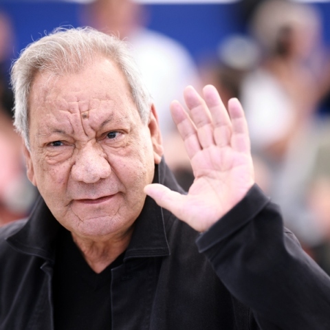 Πέθανε σε ηλικία 77 ετών ο σκηνοθέτης Τόνι Γκάτλιφ	