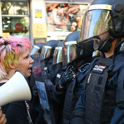 Μαδρίτη: Έξωση σε 87χρονη με φορείο από το σπίτι όπου ζούσε επί 71 χρόνια