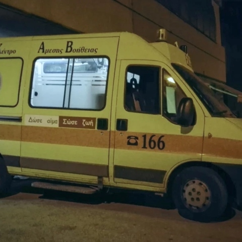 Κατερίνη: Στο νοσοκομείο με κάταγμα 17χρονη μετά από πτώση από μπαλκόνι – Τι εξετάζουν οι Αρχές
