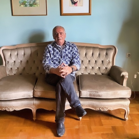 Ο Χάρης Θεοφράστου γκαζώνει στις αναμνήσεις και το τώρα του