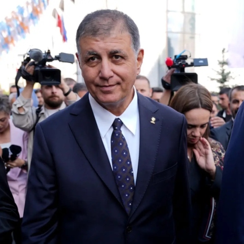 Τουρκία: Η Σμύρνη, προπύργιο των κεμαλιστών, περνά στο AKP του Ερντογάν	