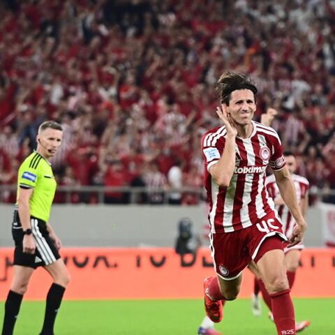 Super League: Χαμός για την κορυφή – Η βαθμολογία μετά τη νίκη του Ολυμπιακού επί του Παναθηναϊκού