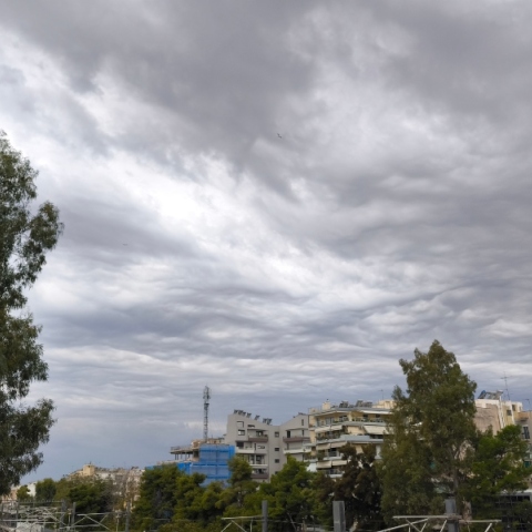 Καιρός αύριο: Λιακάδα με λίγη συννεφιά – Στους 24 βαθμούς η θερμοκρασία