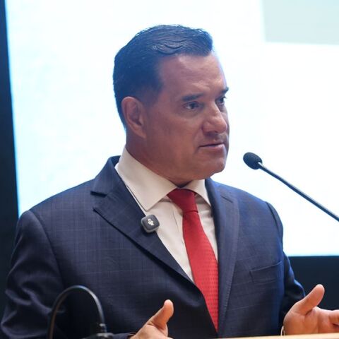Άδωνις Γεωργιάδης: Η χιουμοριστική ανάρτηση για το σύνθημα στα Ιωάννινα και η υπόσχεση...για break dance